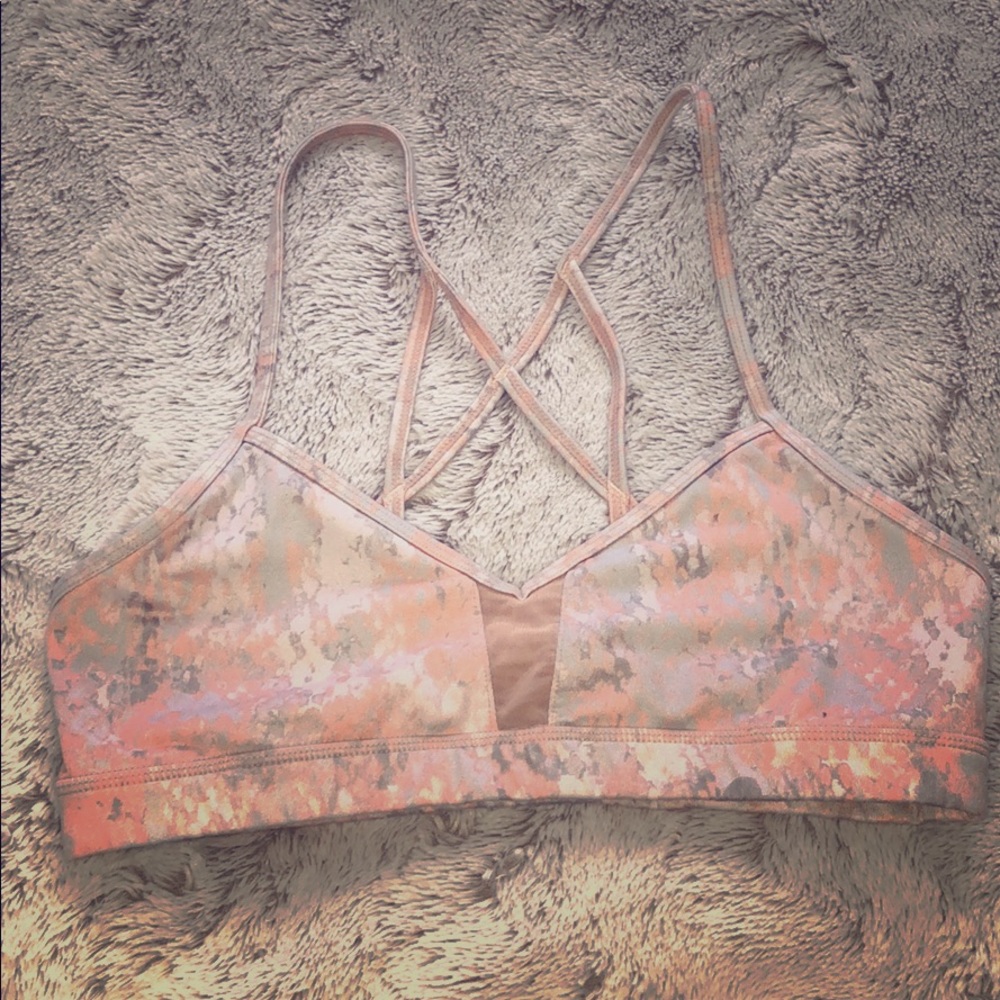 ALO YOGA sports bra super comfy! Summer Peach 🍑